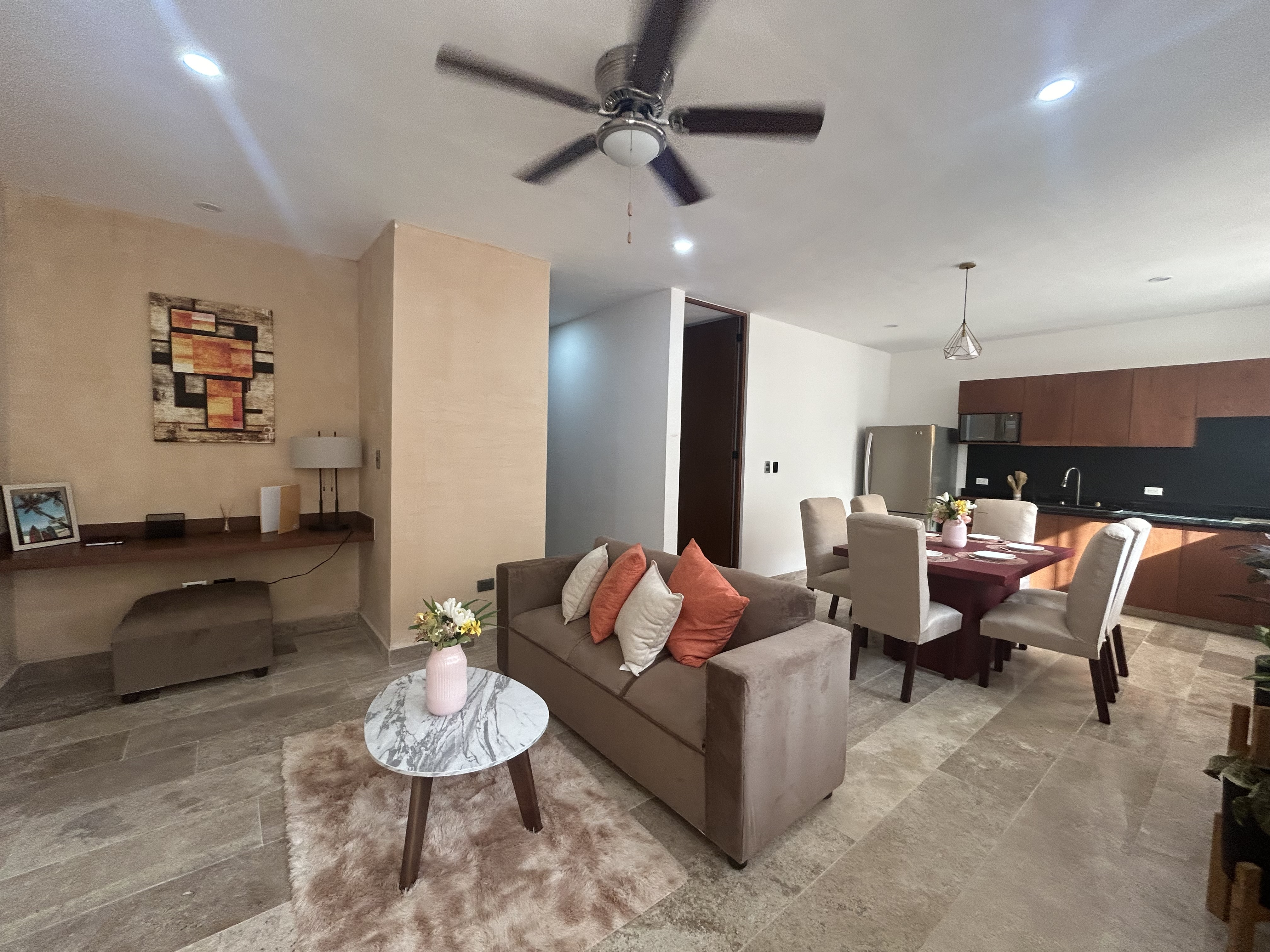 Departamento de 2 recámaras, en PLANTA BAJA, en privada con amenidades.