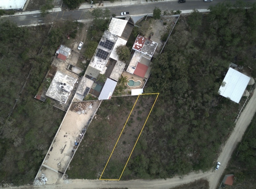 Terreno residencial en venta, a pie de calle, en Chichí Suárez.