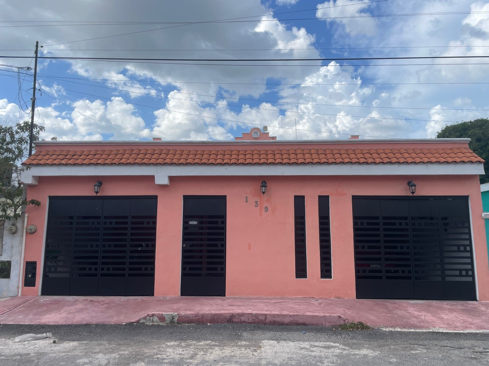 Casa con recámara en planta baja, en Mulsay, al poniente de Mérida.