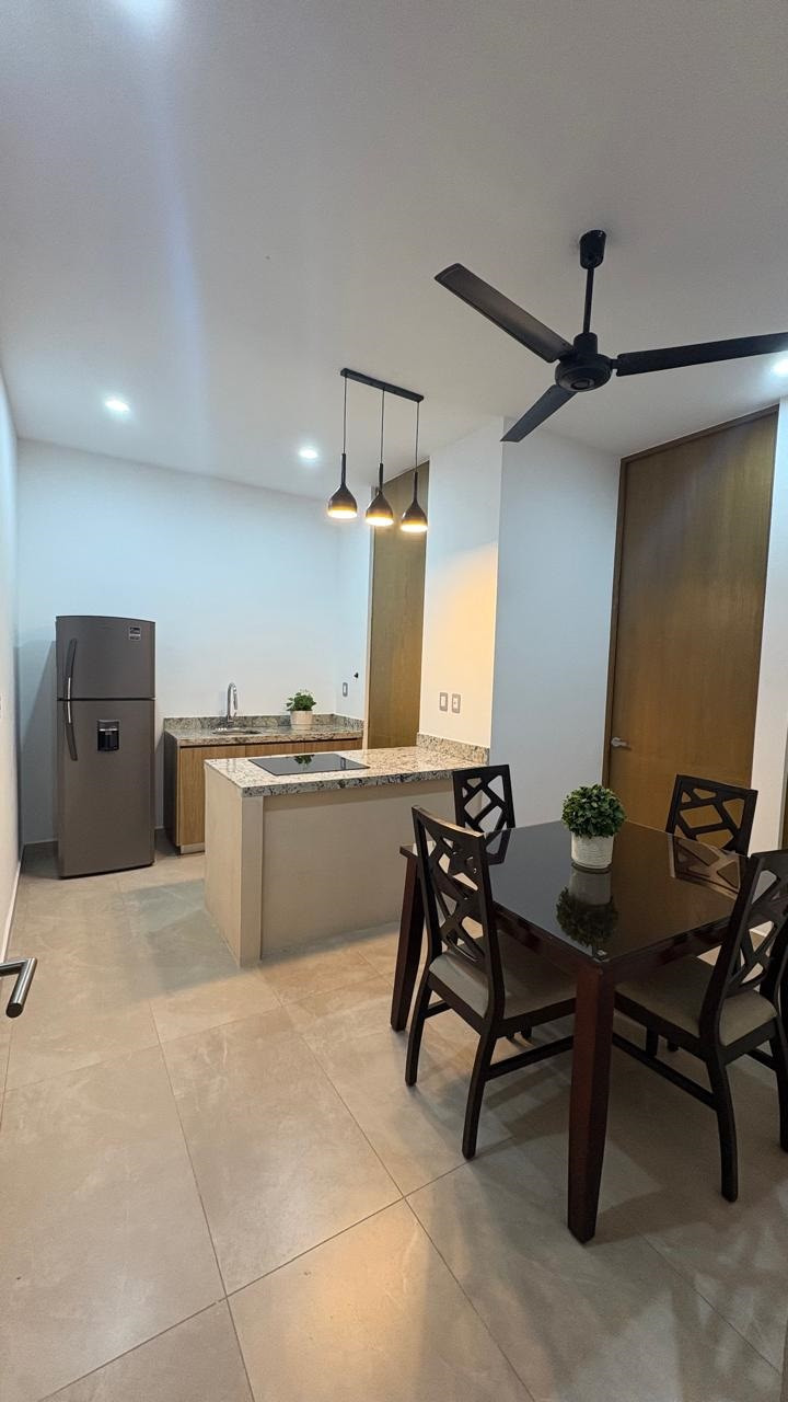 Departamento de 1 recámara, amueblado, en Temozon, con amenidades.