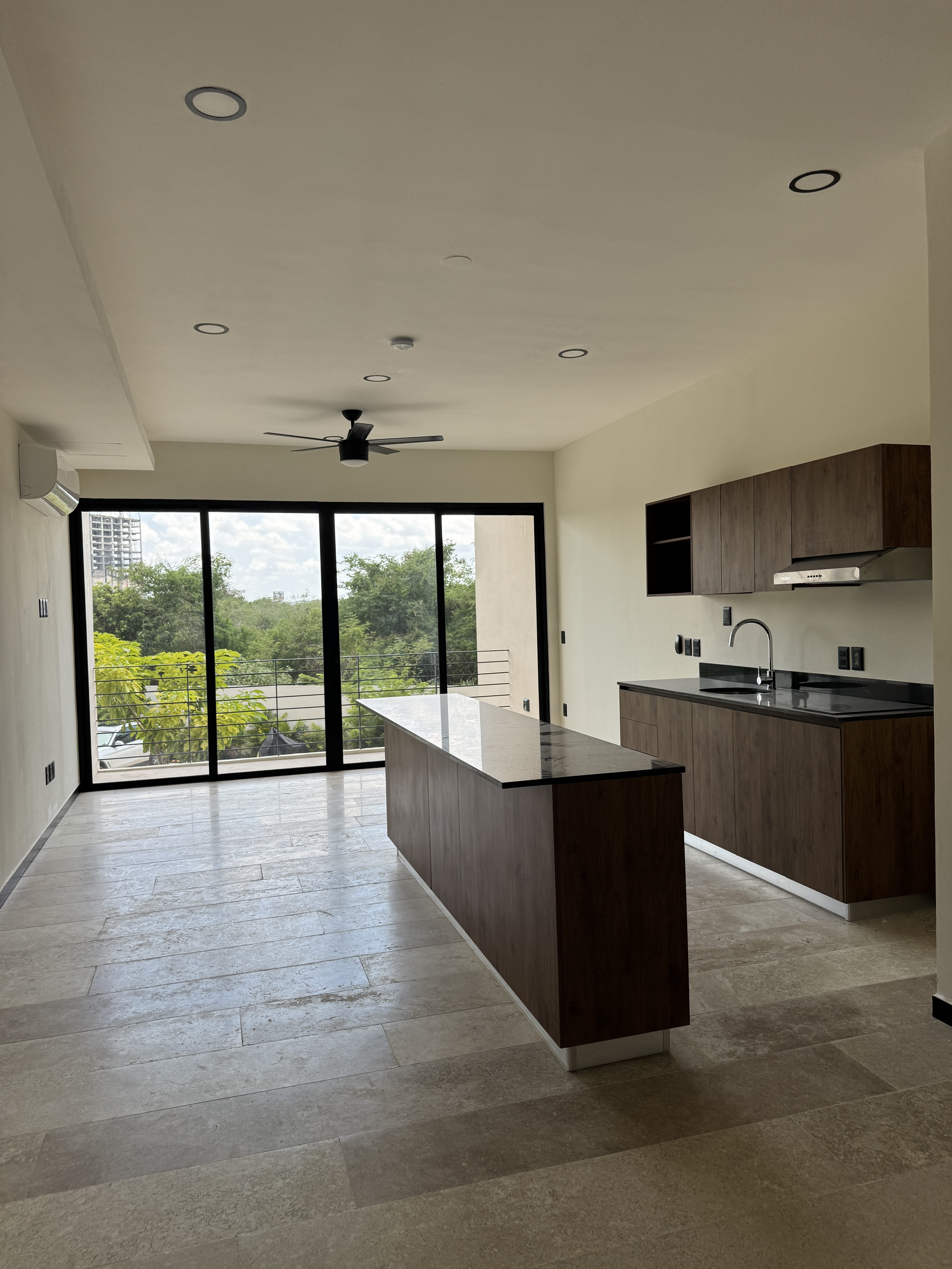Departamento de 1 recámara, con amenidades y acabados modernos, en Santa Gertrudis Copo.