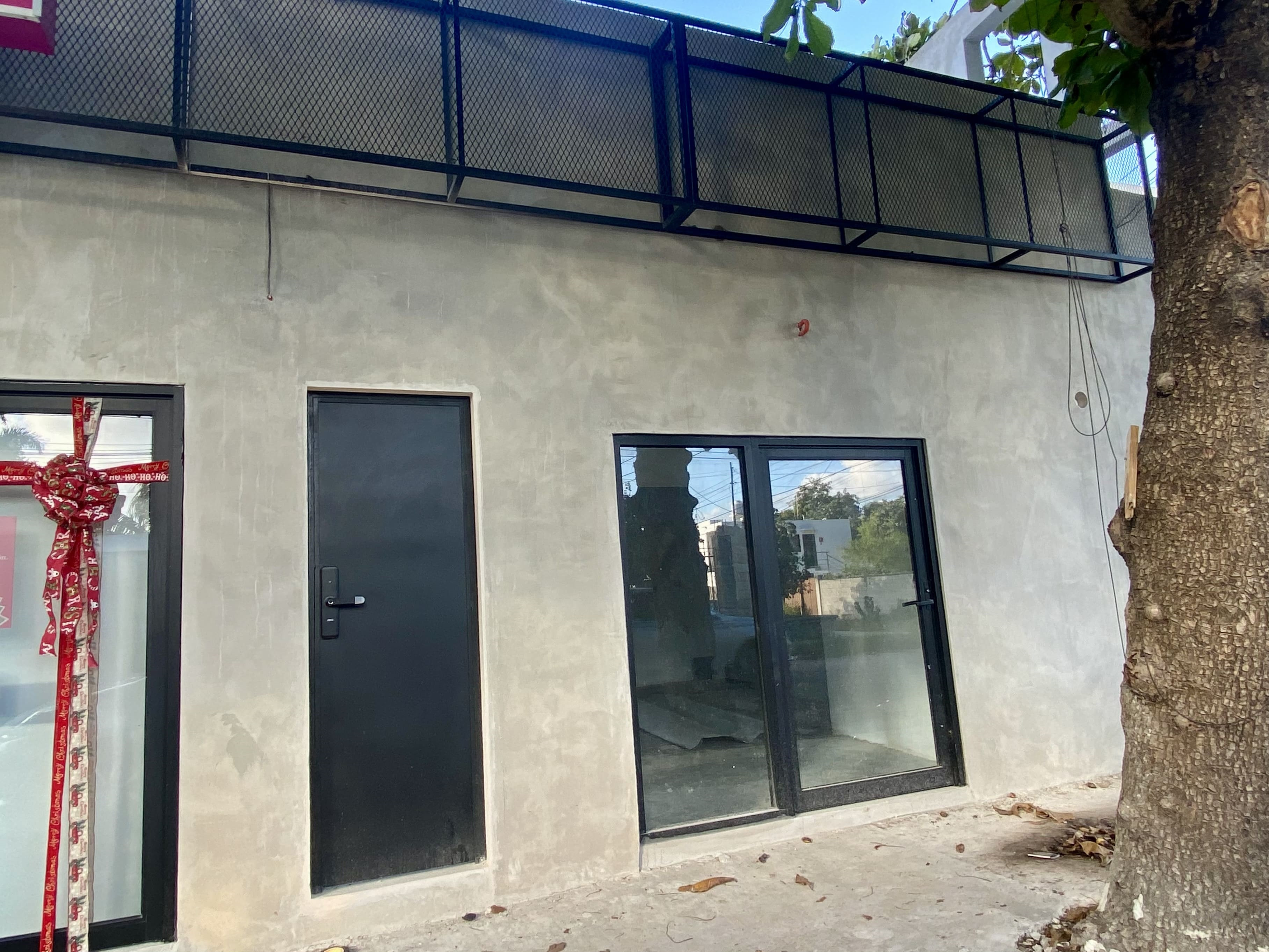 Local comercial en renta, sobre Avenida San Angelo, de 50m2.