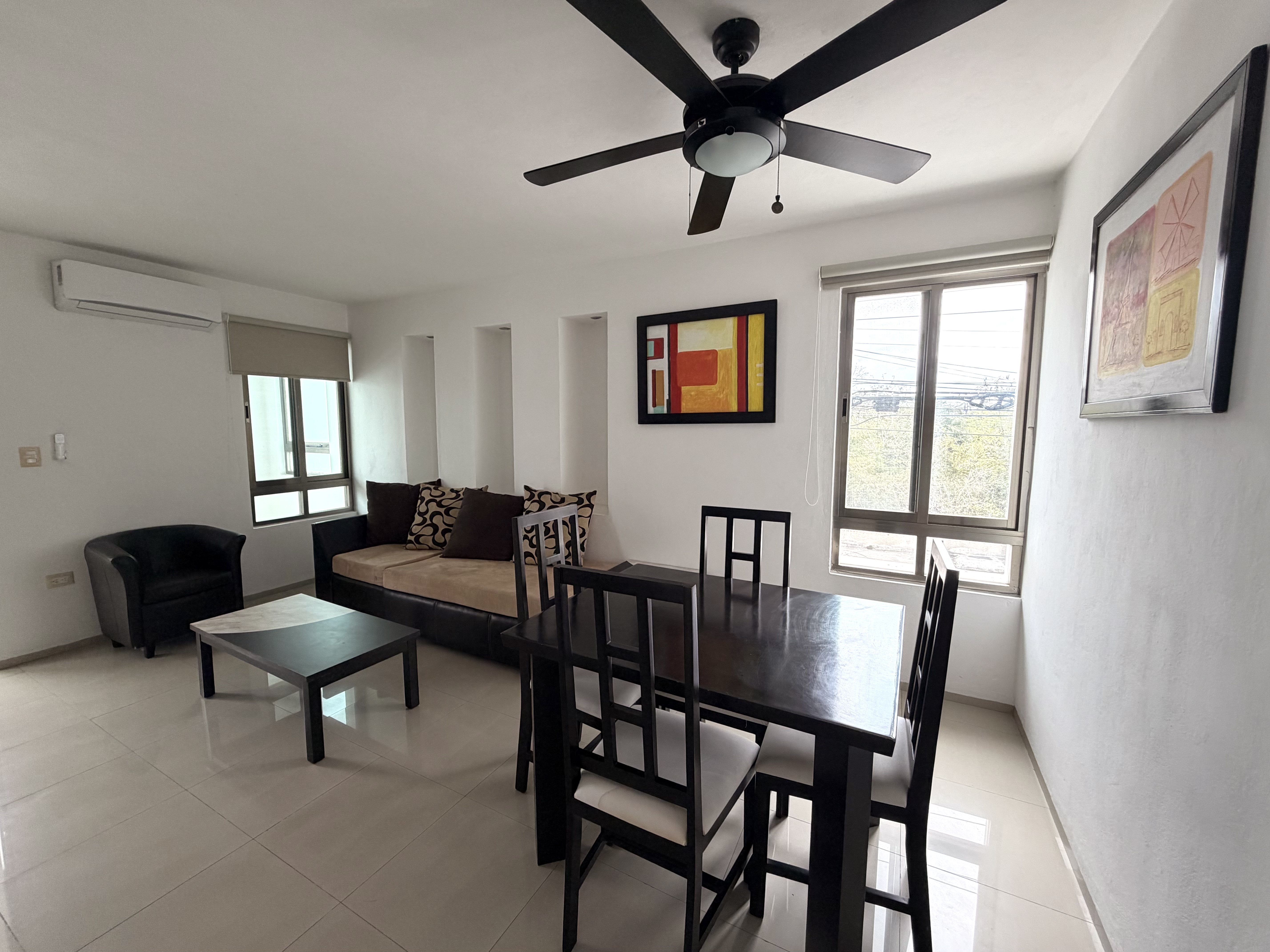 Departamento amueblado, de 1 recámara, en Montebello 25.