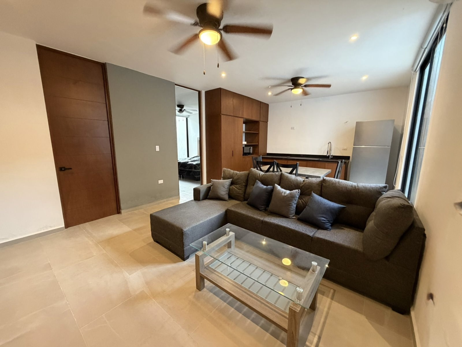 Departamento amueblado, de 2 recámaras, en PLANTA BAJA, en Taliva.