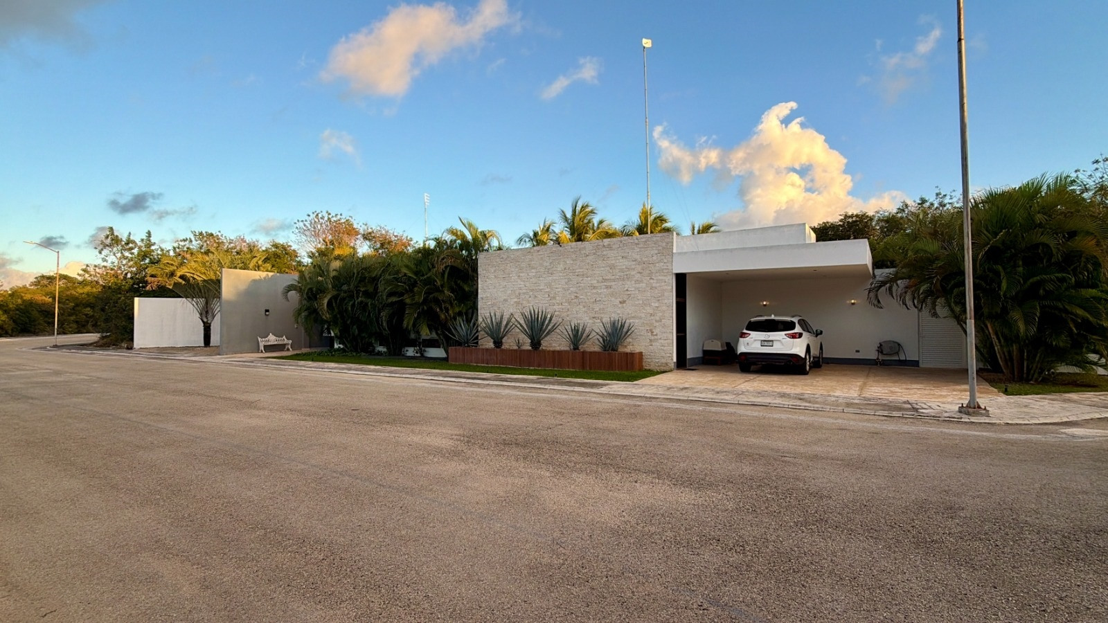 ¡Casa en venta!  de una planta, con amplio terreno, dentro de privada.