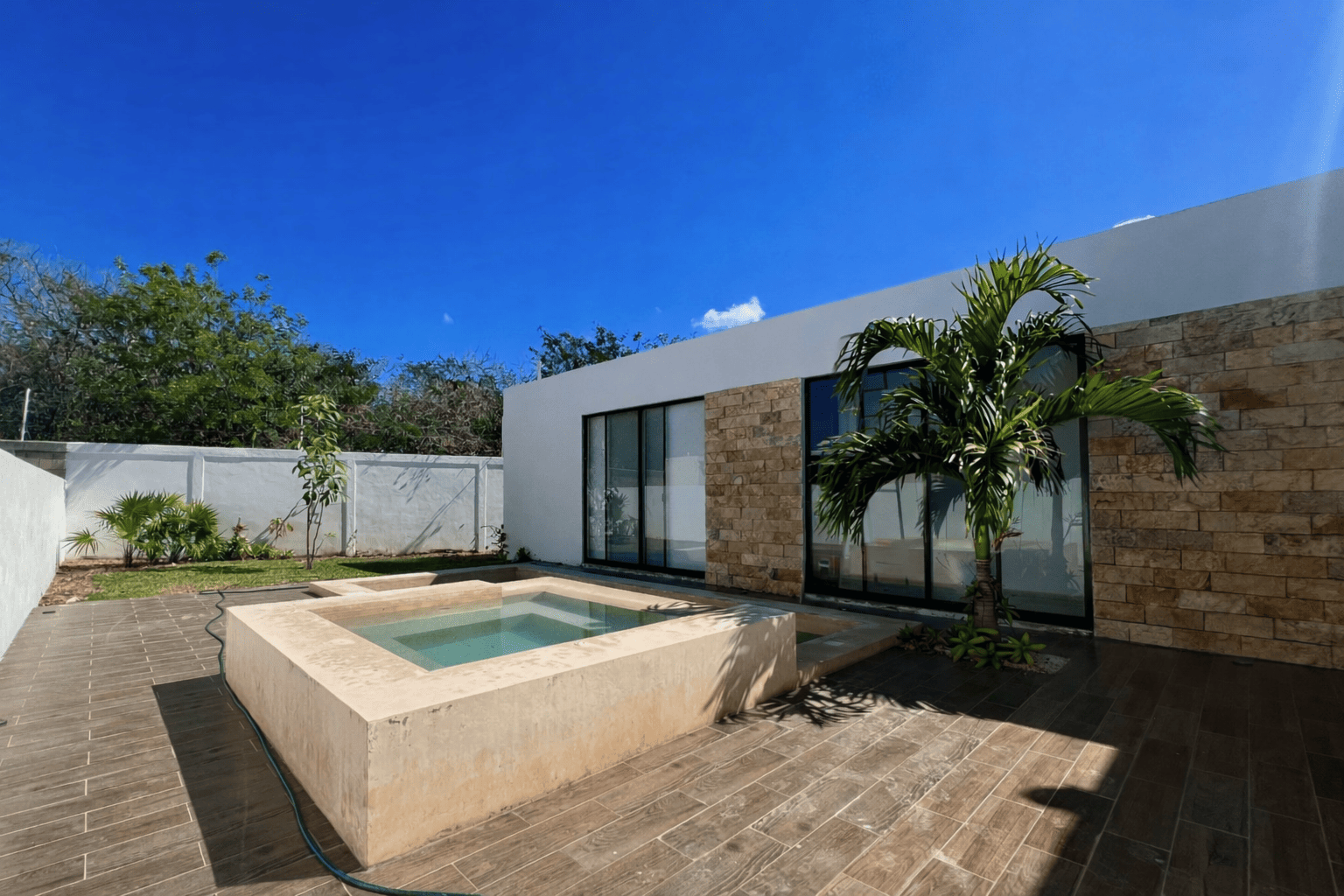Casa de 3 recámaras, dentro de privada con amenidades.