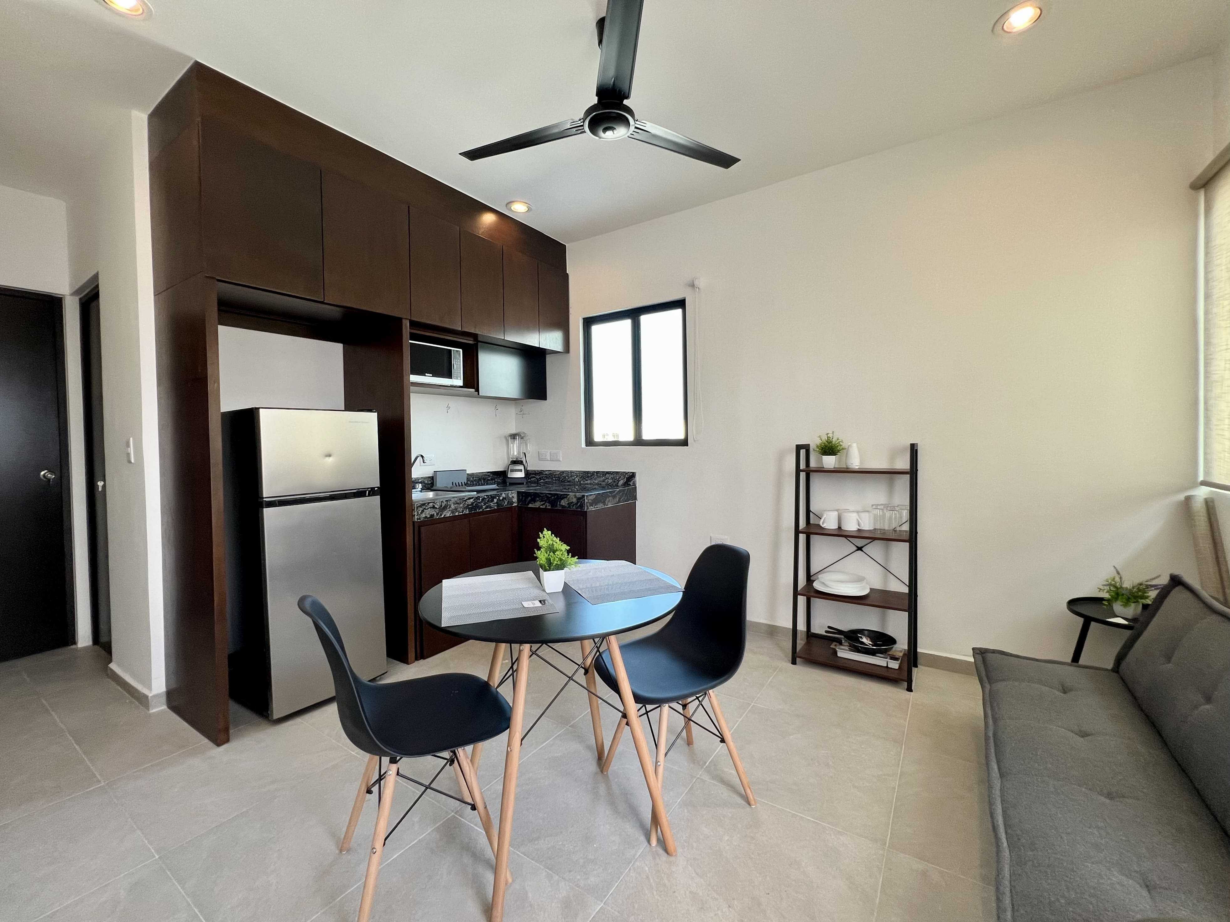 Departamento amueblado, de 1 recámara, con servicios incluidos.