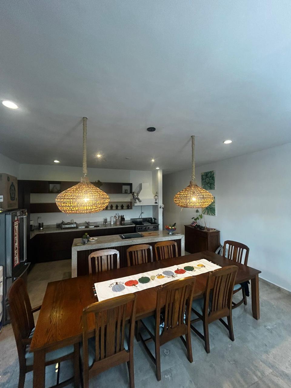 Townhouse de 3 recámaras, amueblado o sin amueblar,  alberca privada, en Temozon