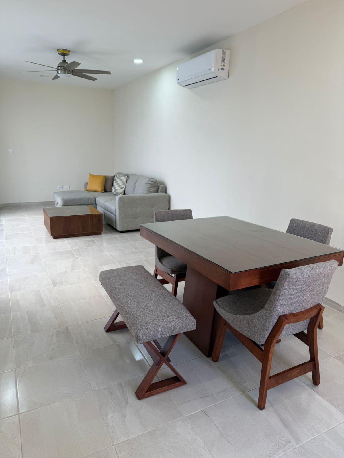 Departamento en PLANTA BAJA, de 2 recámaras, amueblado, en Campocielo.