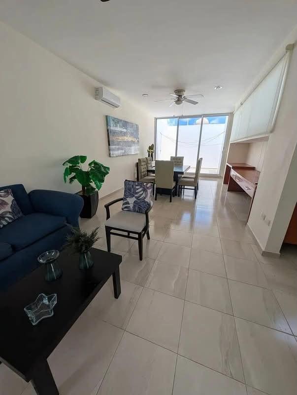 Departamento de 1 recámara, amueblado, en Campocielo.