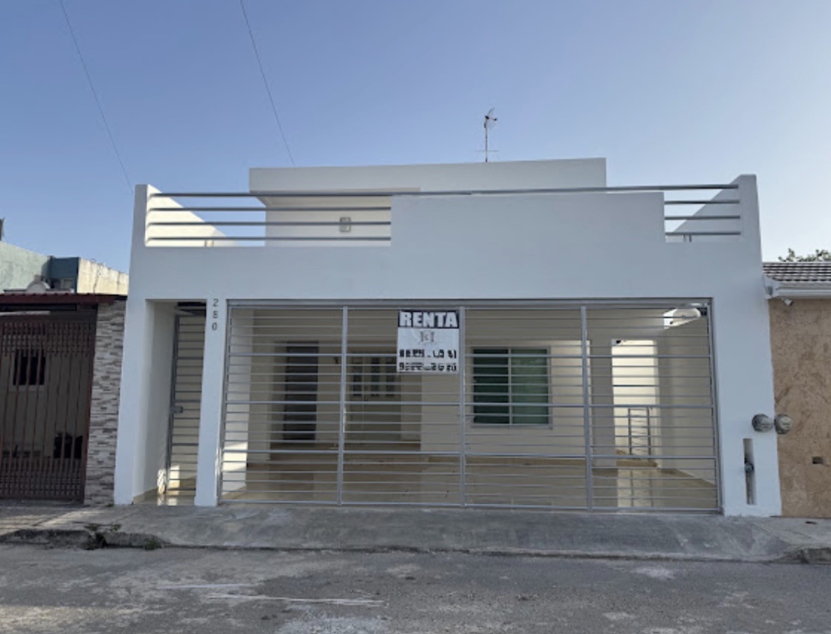 Casa equipada en renta, de 4 recámaras más estudio, en Montecarlo, cerca de Altabrisa.