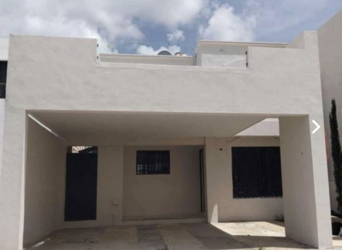 Casa semi-amueblada, de 2 recámaras, en Colonia Maya, cerca de Plaza Altabrisa.