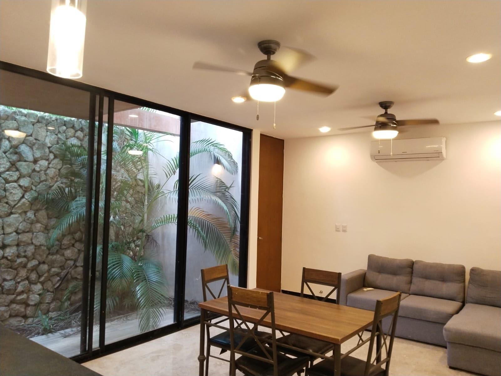 Departamento de 2 recámaras, amueblado, en PLANTA BAJA, con amenidades.