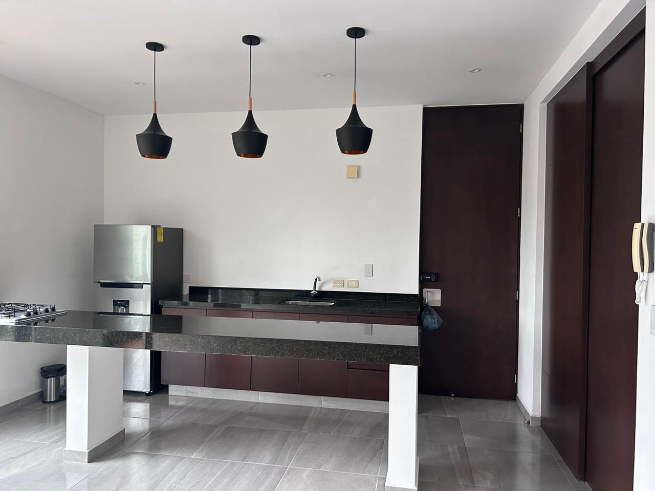 Departamento de 2 recámaras, sin amueblar, en privada.