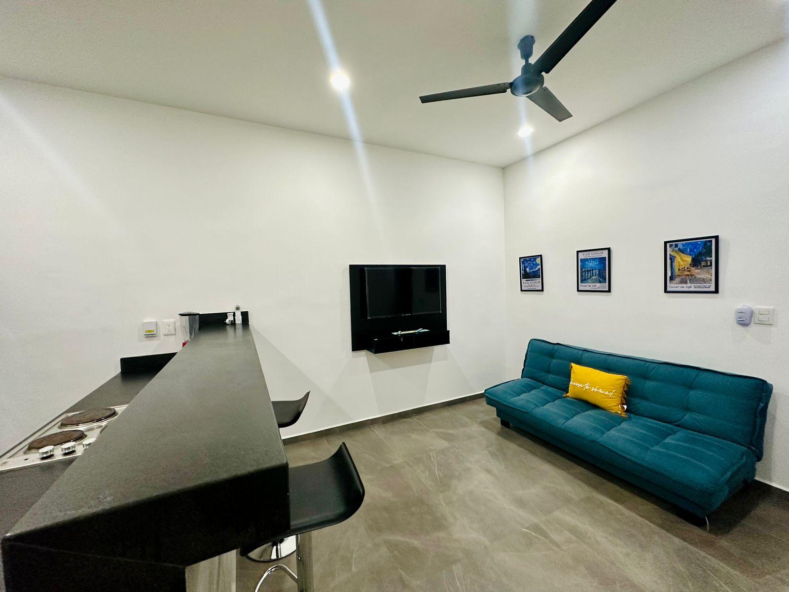 Departamento amueblado en condominio nuevo.