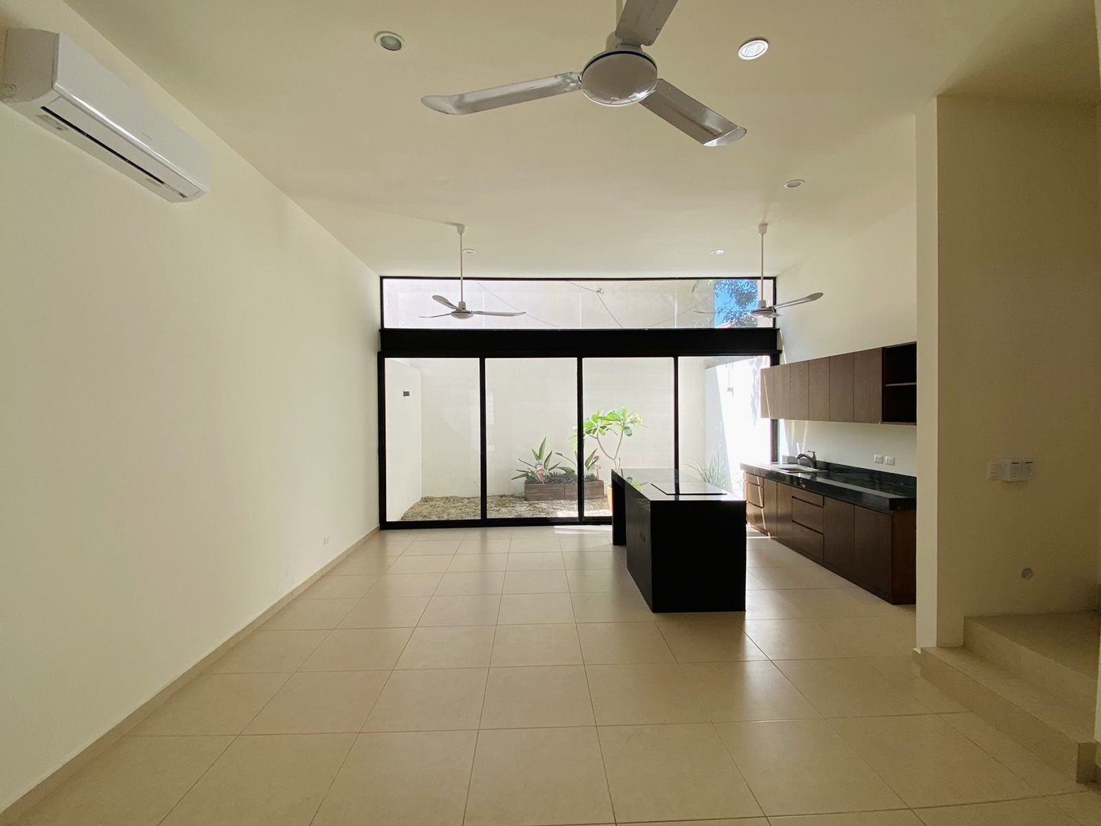 Townhouse de 2 recámaras, en privada.