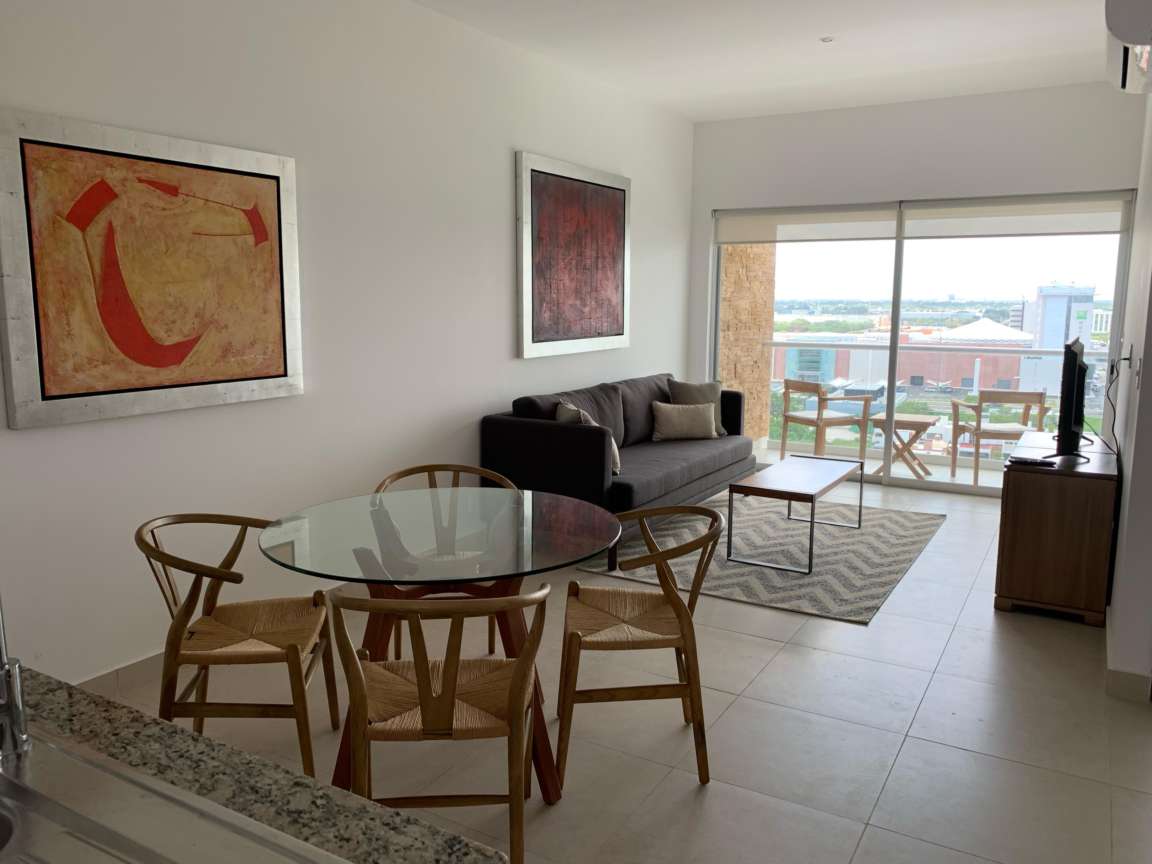 Departamento en renta, en Via Montejo, AMUEBLADO.