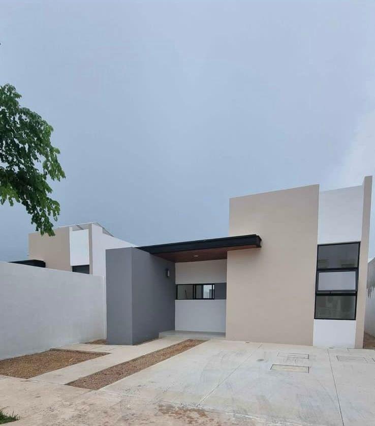 Casa de 1 planta, 2 recámaras, con alberca, sin muebles, en privada.