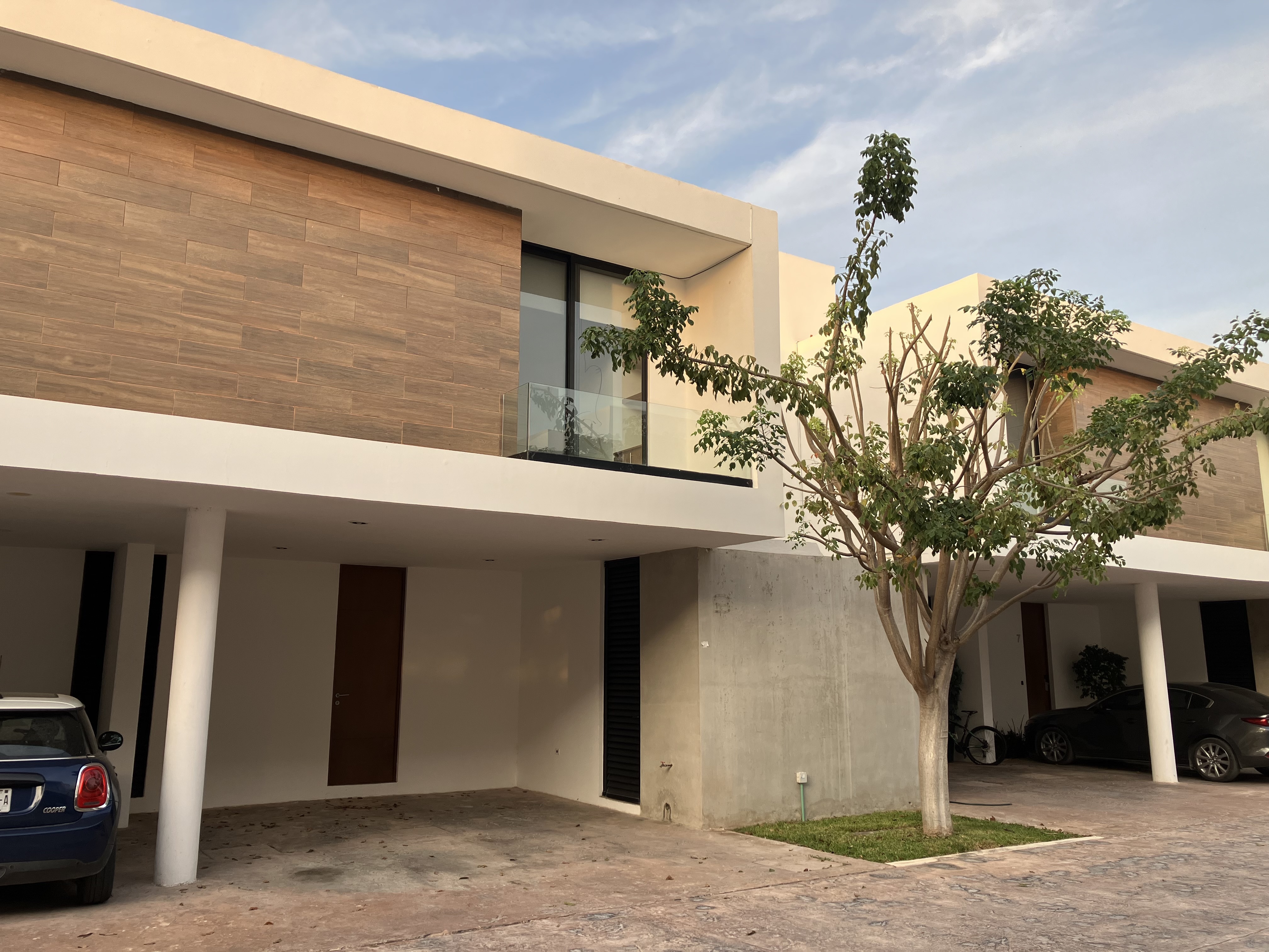 Townhouse, de 3 recámaras, con piscina.