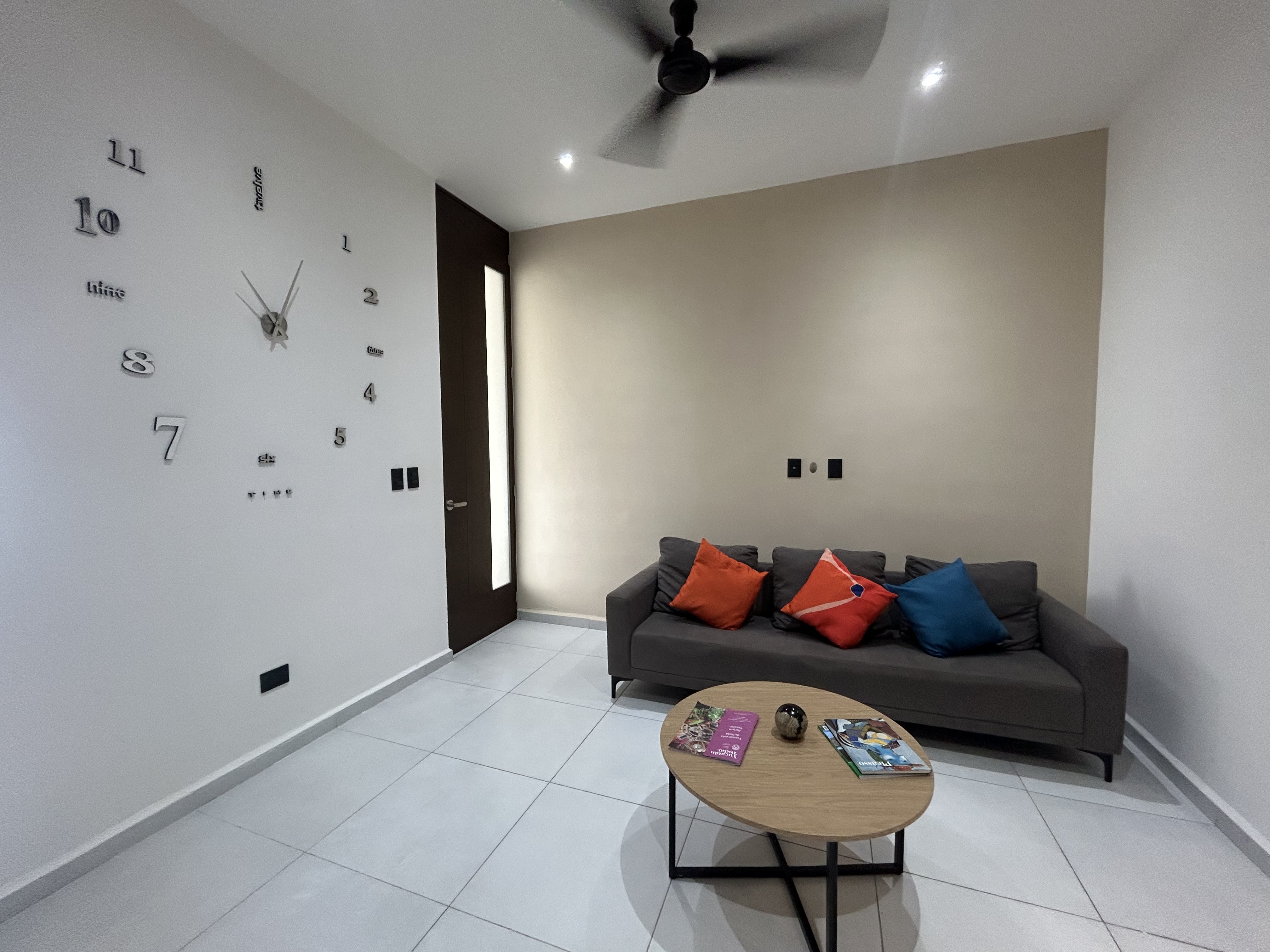 Departamento de 1 habitación, equipado y amueblado, en zona norte.