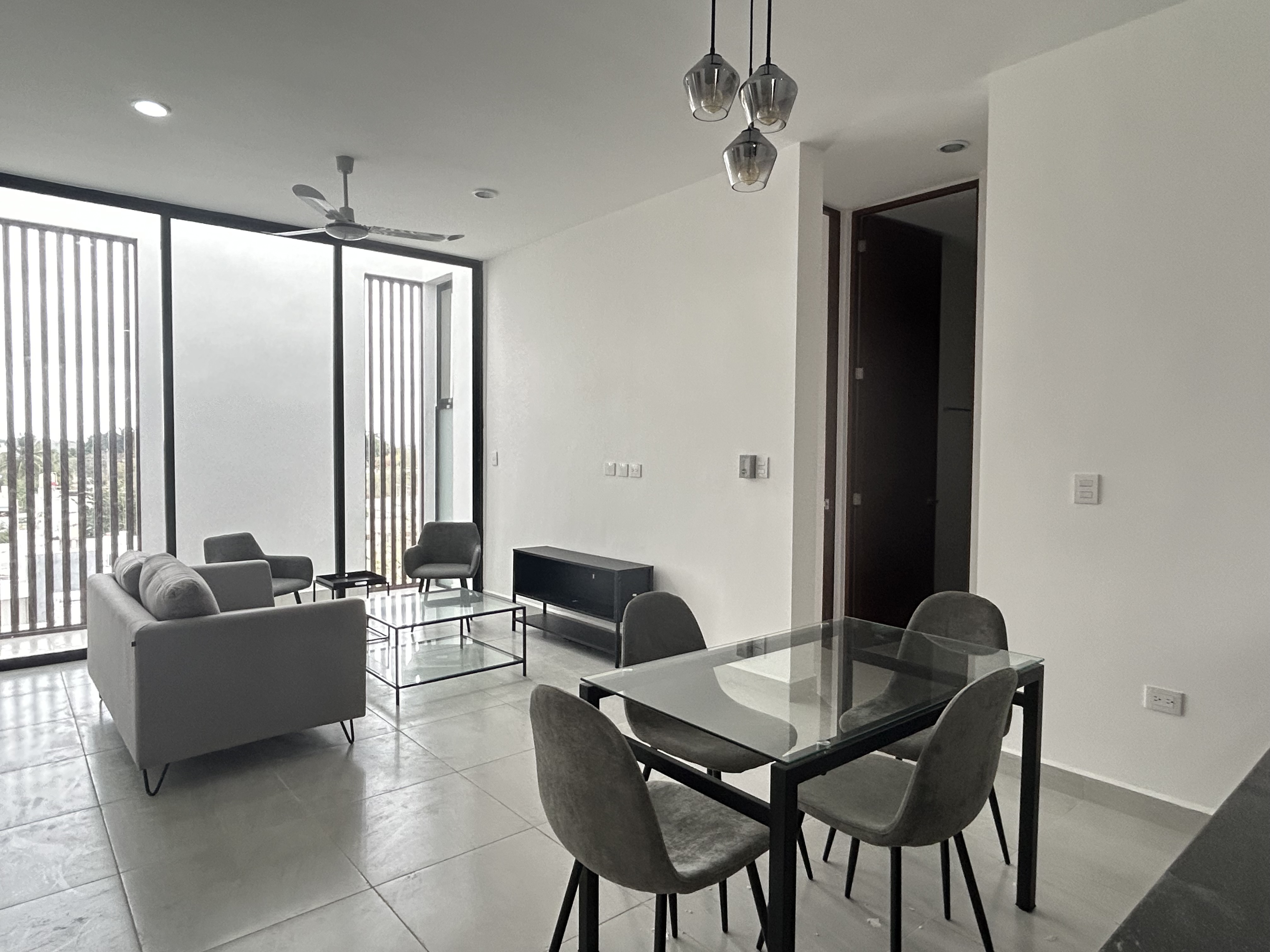 Departamento de 3 recámaras, amueblado, a pocos minutos de periférico.