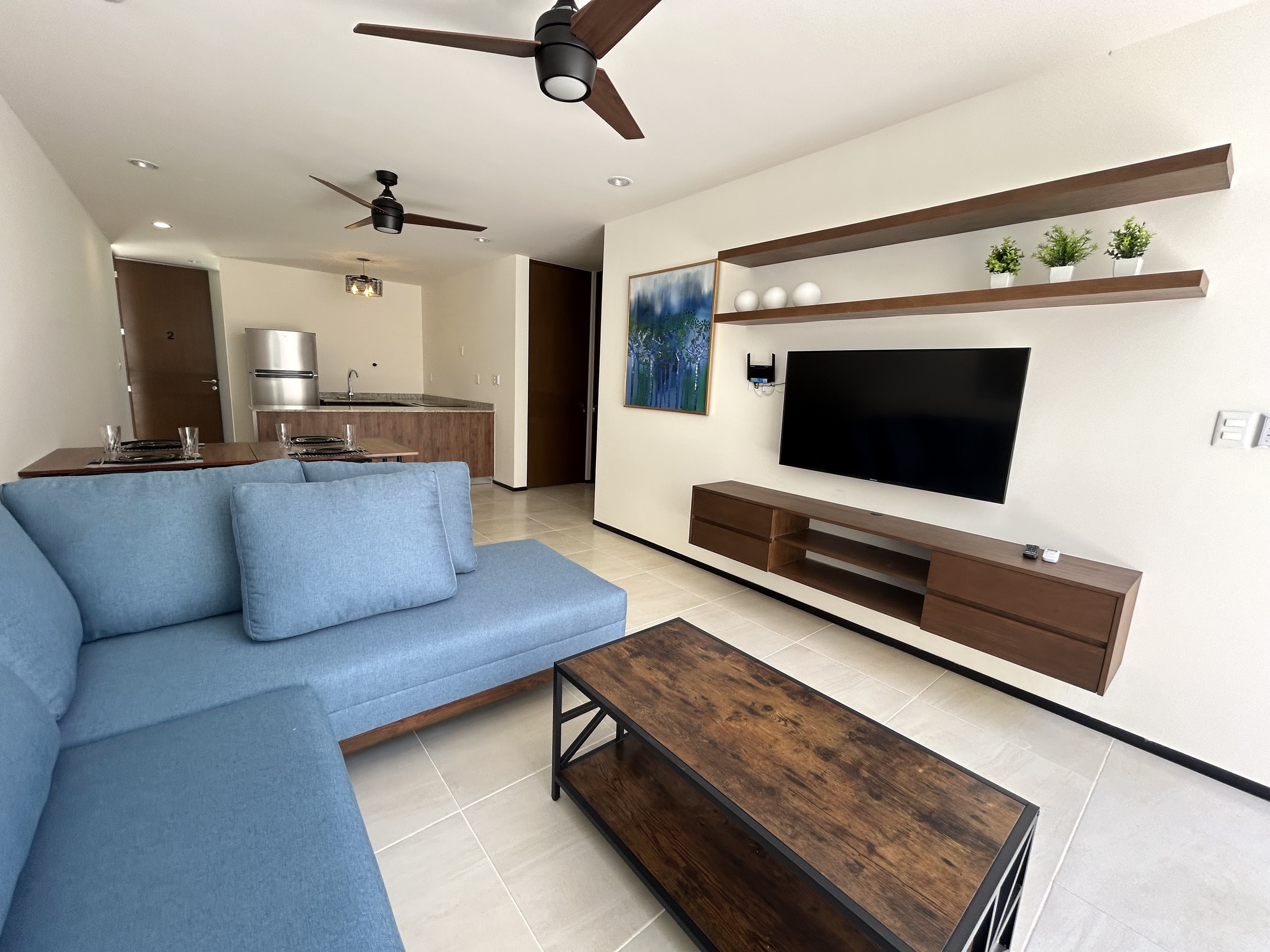 Departamento amueblado, PLANTA BAJA, con alberca privada, dentro de complejo.