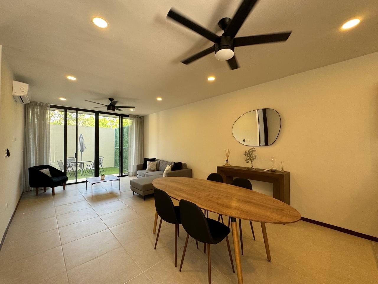 Departamento en PB, amueblado, con alberca privada y amenidades.