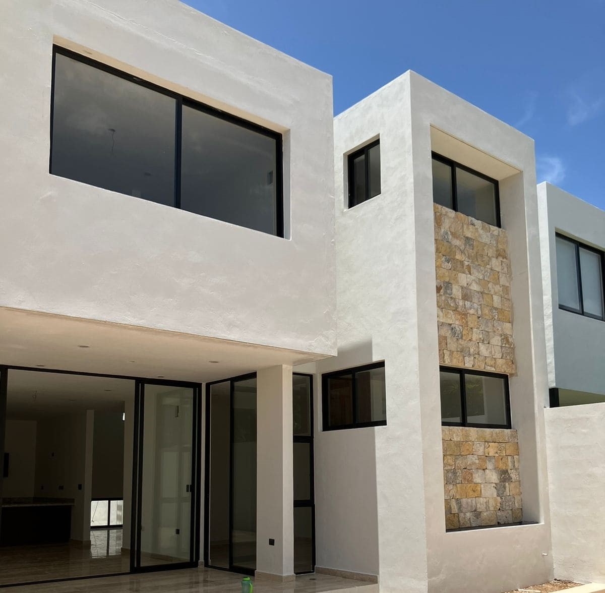Casa de 3 recámaras, dentro de privada con amenidades.