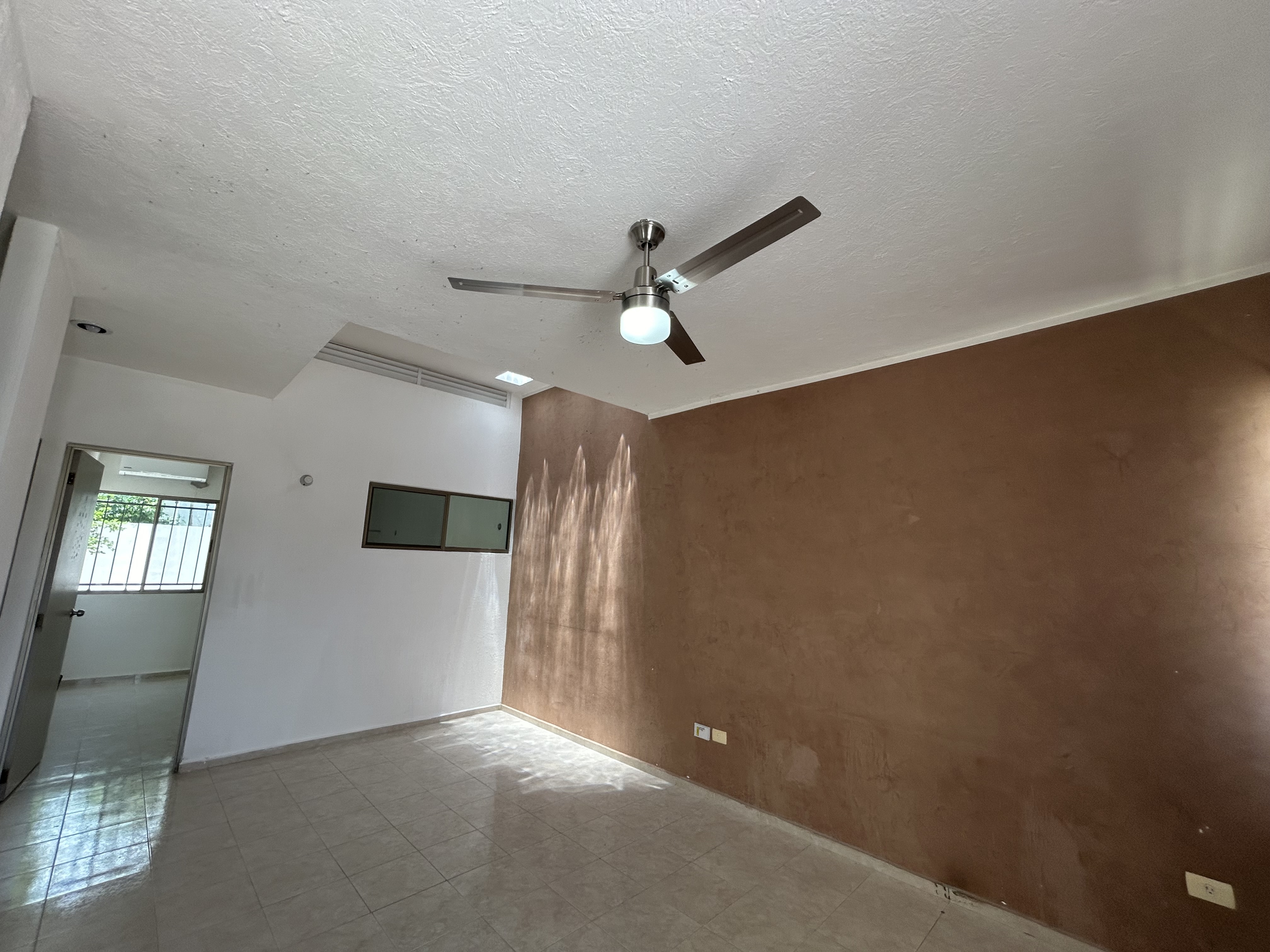 Casa de 1 planta y dos recámaras, SIN AMUEBLAR, en la Américas.