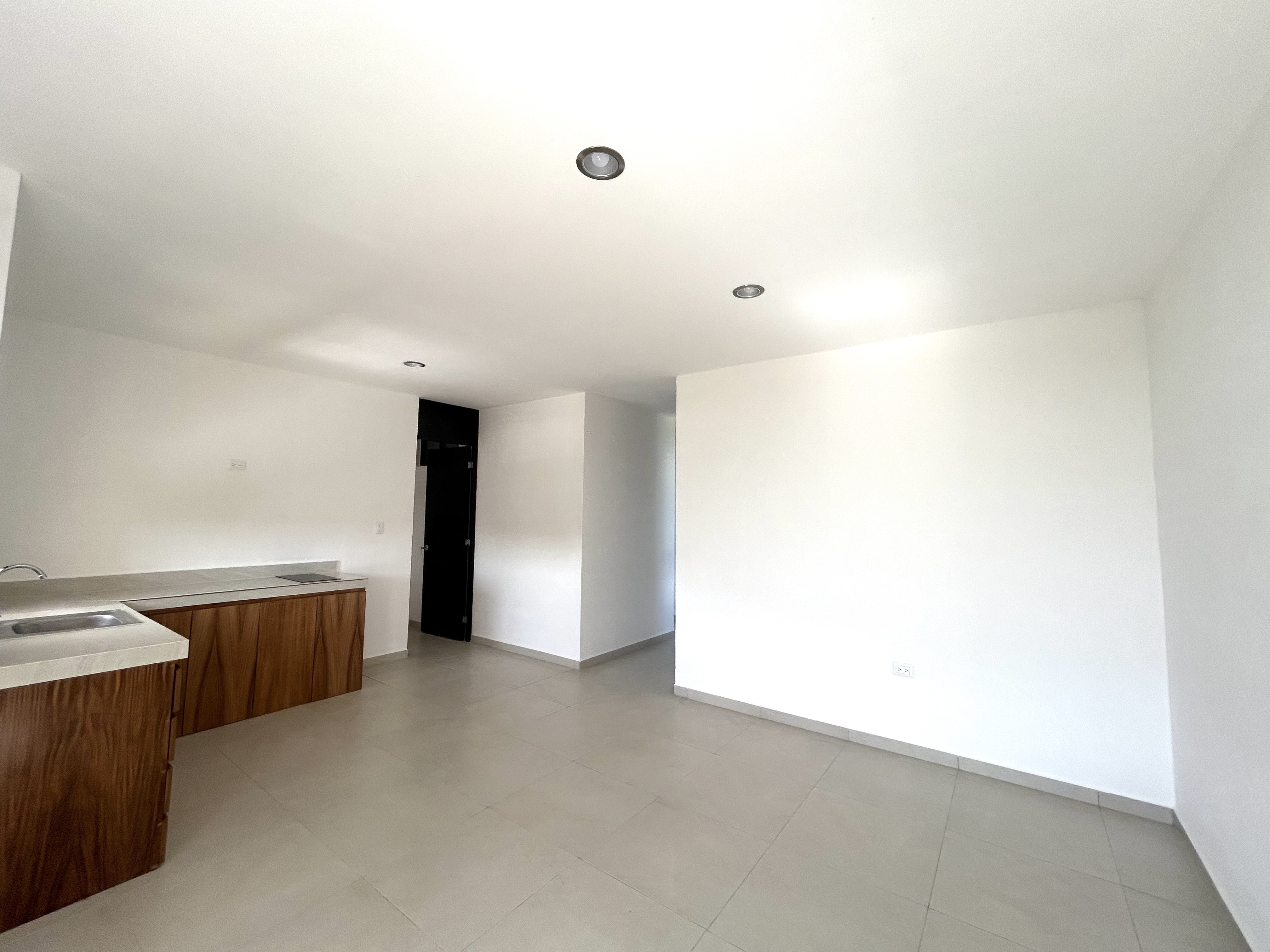 Departamento de 2 recámaras, sin amueblar, en privada.