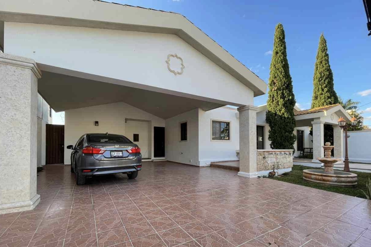 En venta casa de una planta. con amplios espacios.