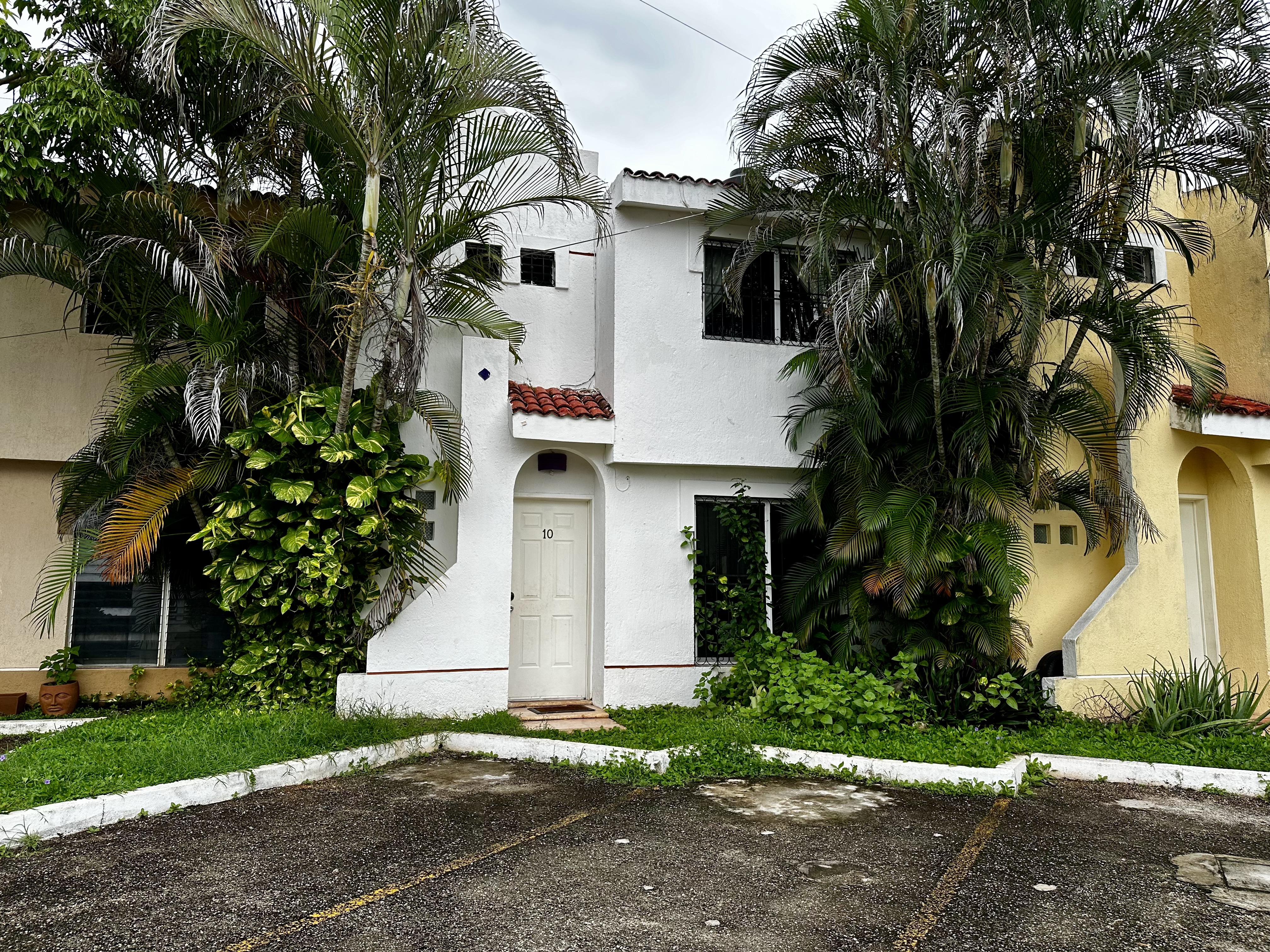 Casa amueblada, dentro de privada en Benito Juárez Norte.