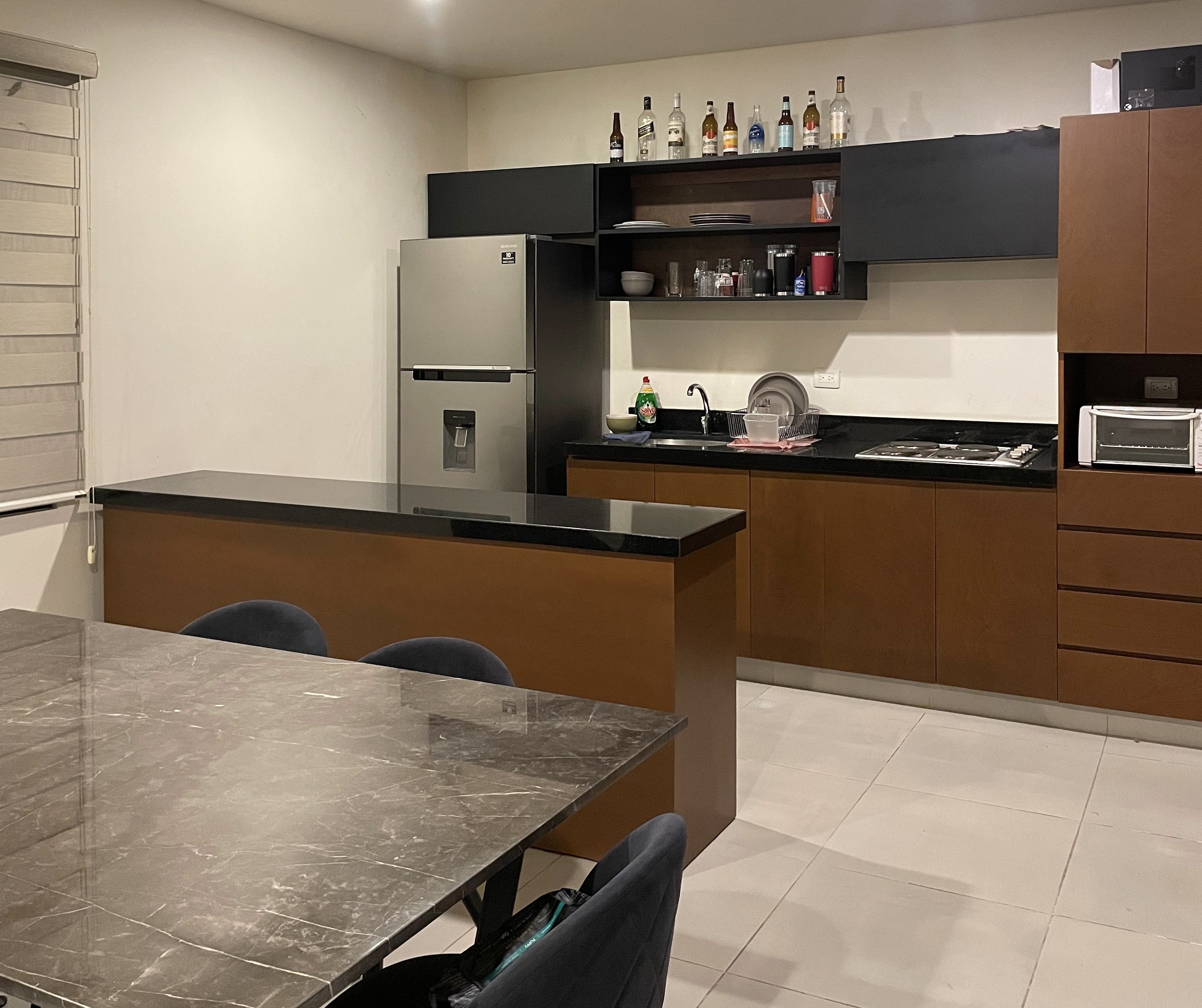 Departamento amueblado, en planta baja, dentro de privada.