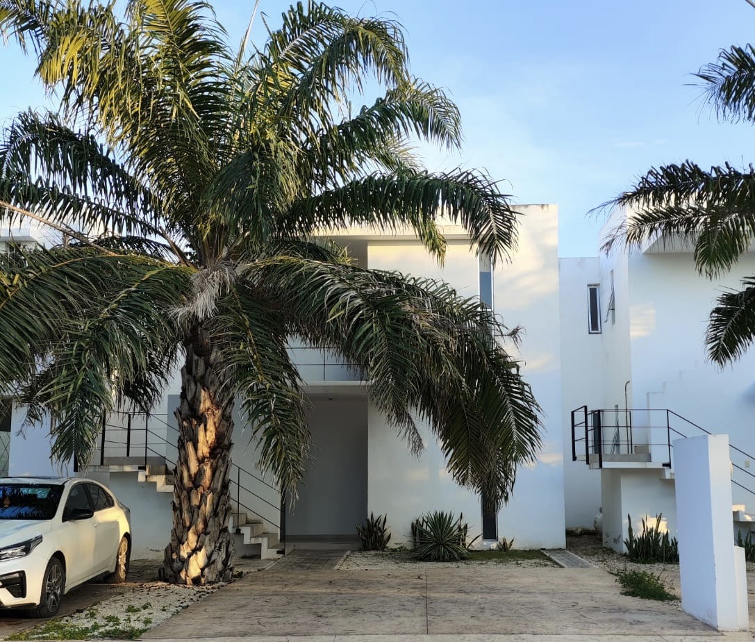Departamento amueblado, en planta baja, en Campocielo