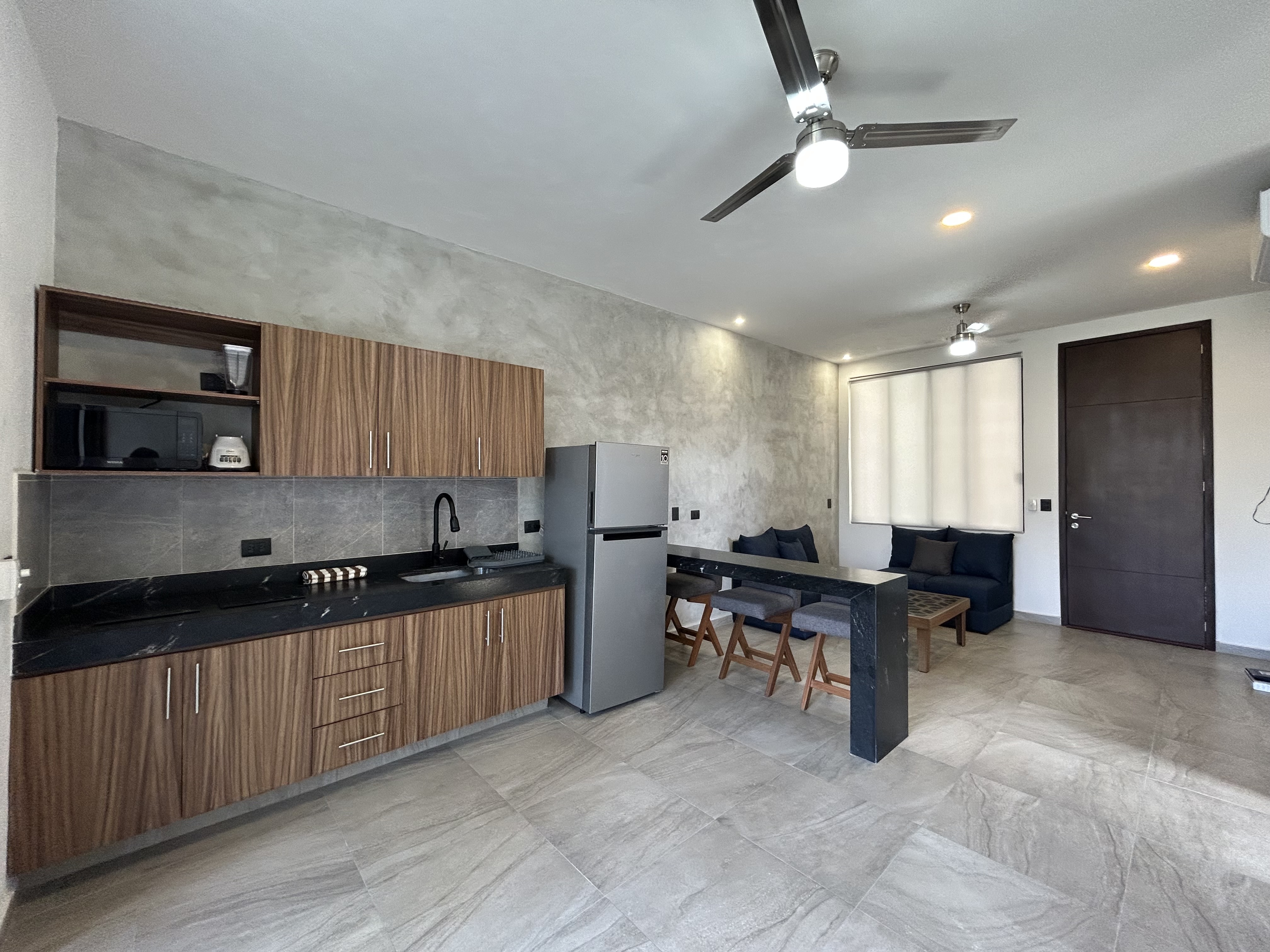 Departamento de 2 habitaciones, semi-amueblado, en zona norte.
