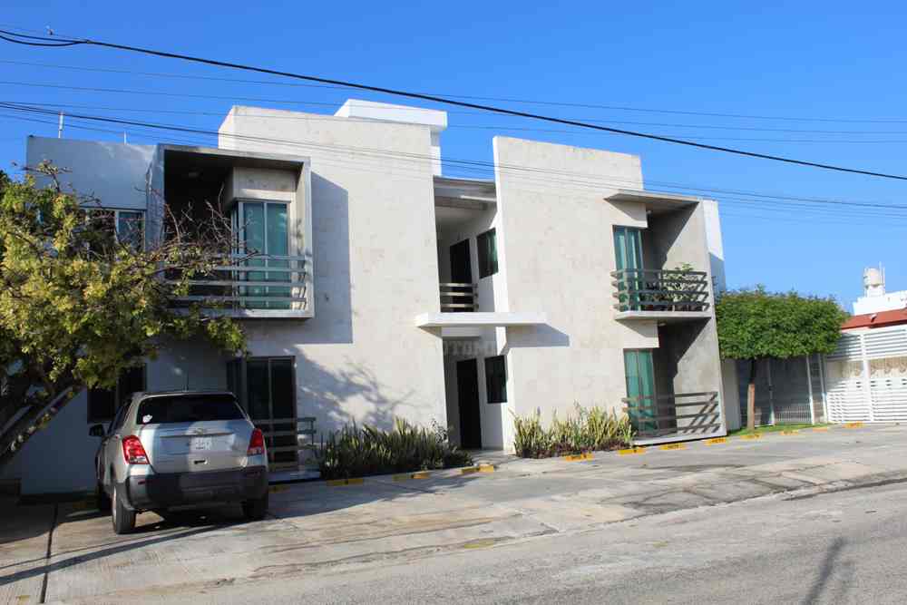 Departamento recién remodelado, cercano a prolongación Montejo.