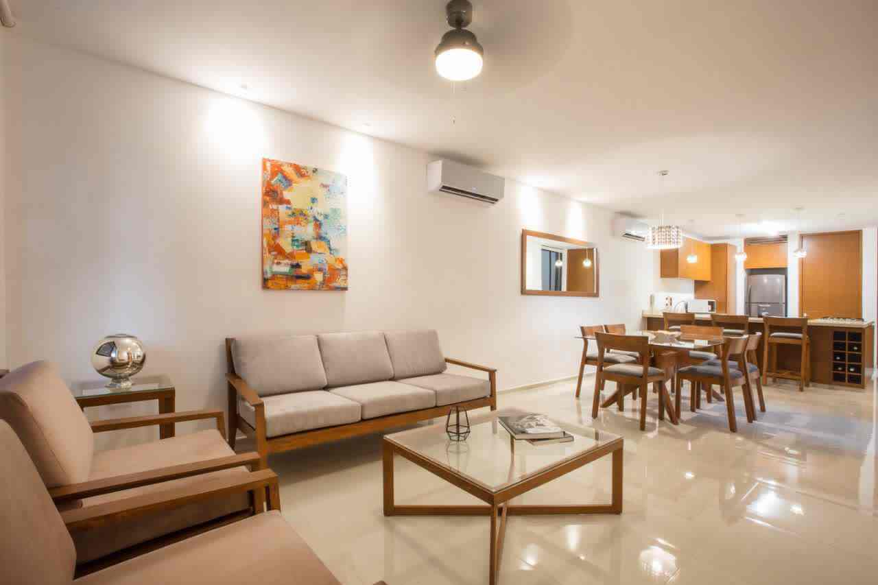 Departamento amueblado, con gimnasio y limpieza interior incluida.