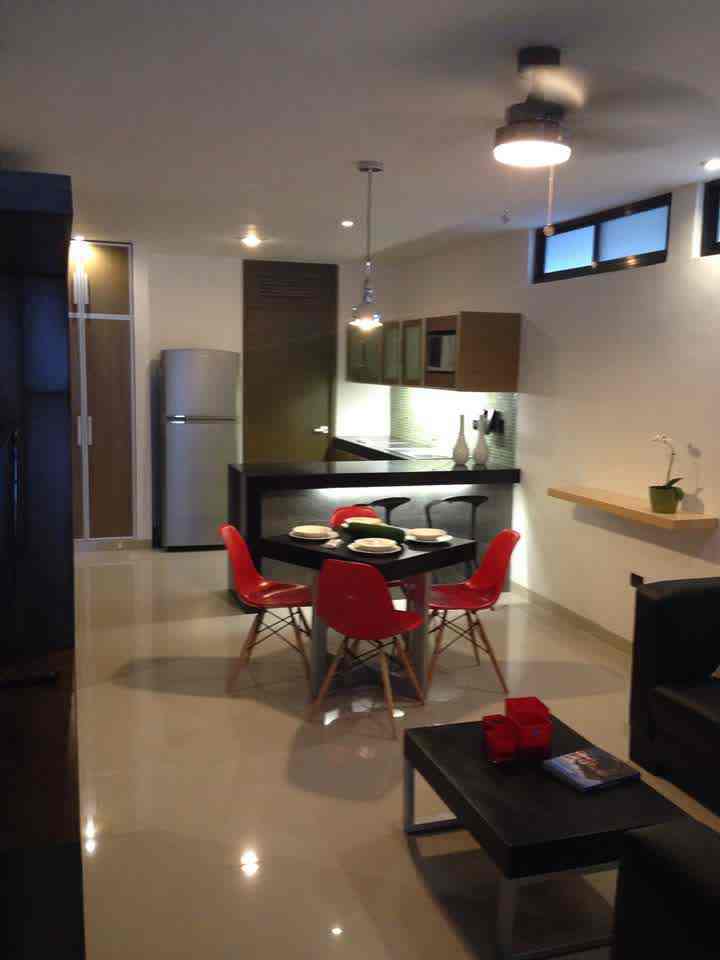 Departamento amueblado en privada con piscina y área social