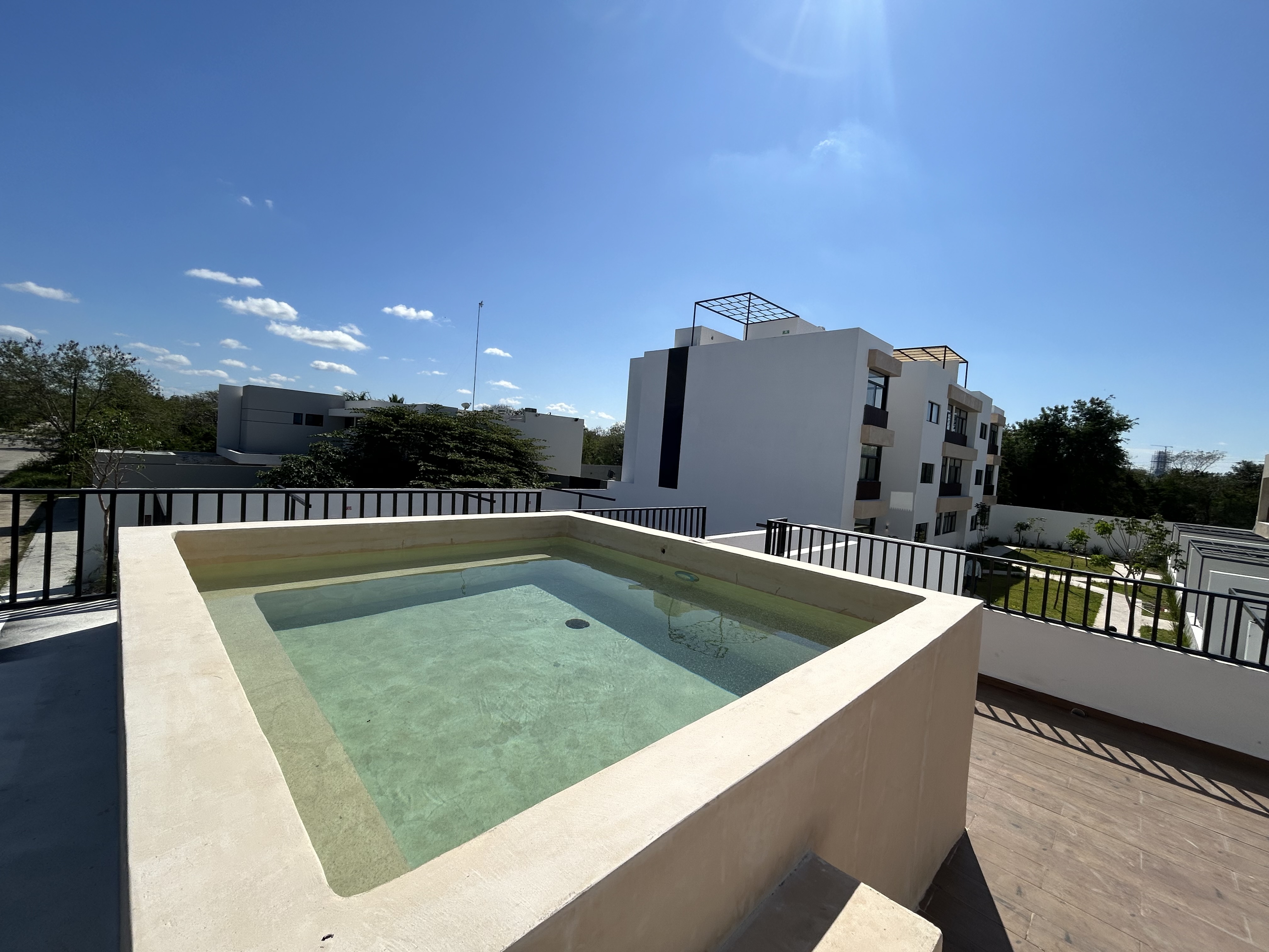 Departamentos de 1 habitación, en privada con amenidades, listo para entrega.