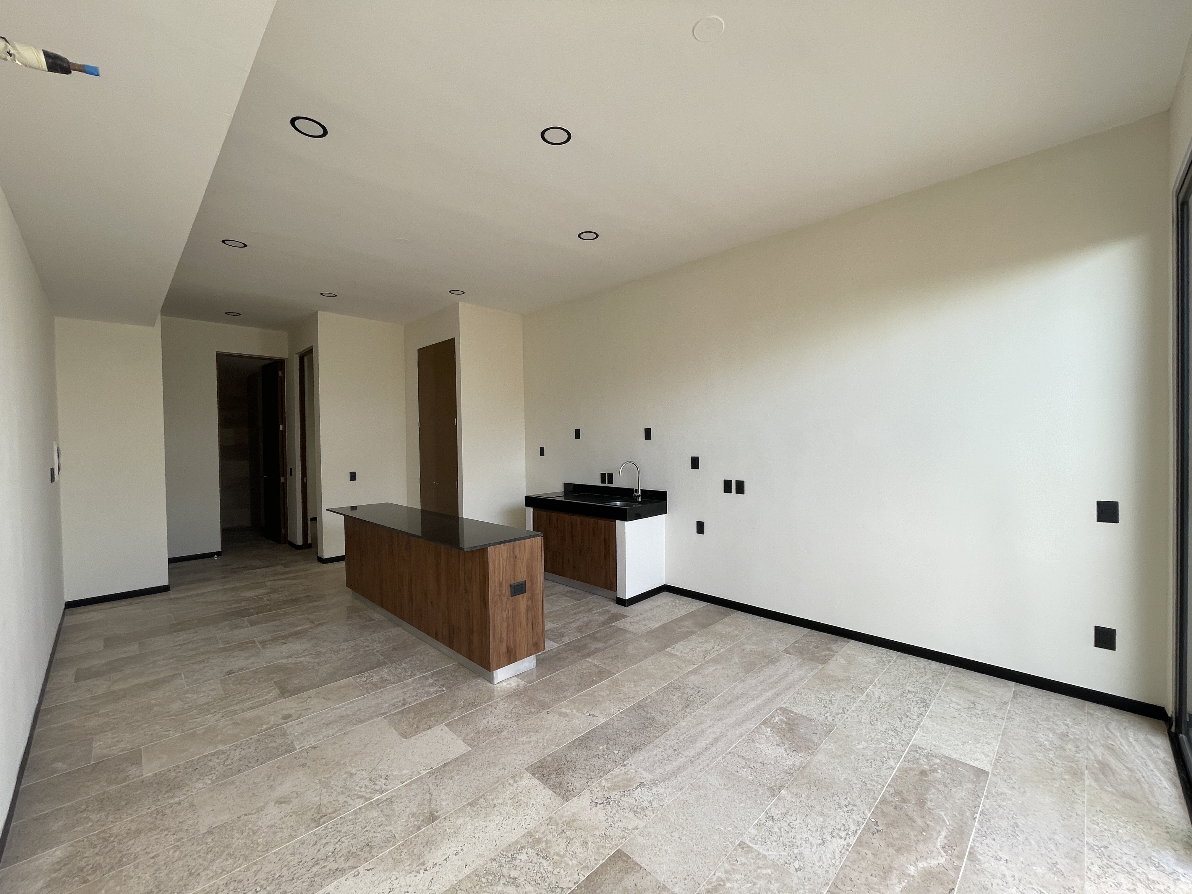 Departamento de 1 recámara, dentro de privada con amenidades de lujo.