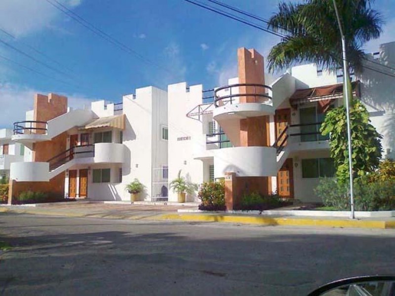 Moderno departamento amueblado en zona norte de la ciudad.